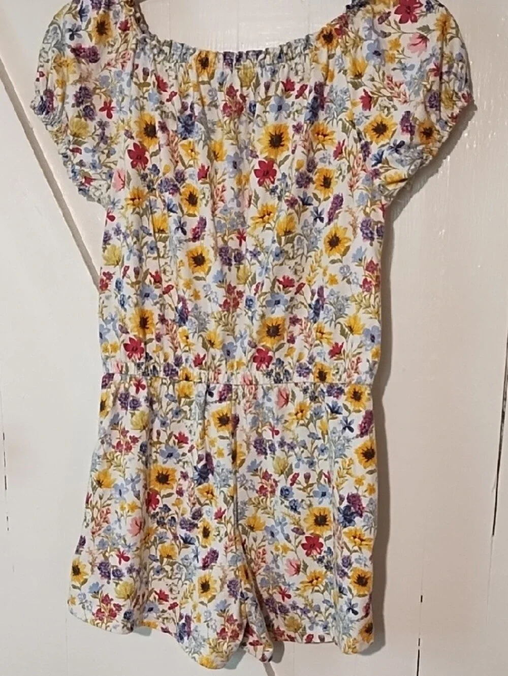 Very Cute Old Navy Girls Floral Sunflower Romper - Yellow, Blue, Red VGC XL
